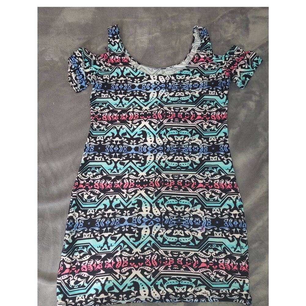 Planet Gold Dress Size Large Geo Print Bodycon Cold Shoulder